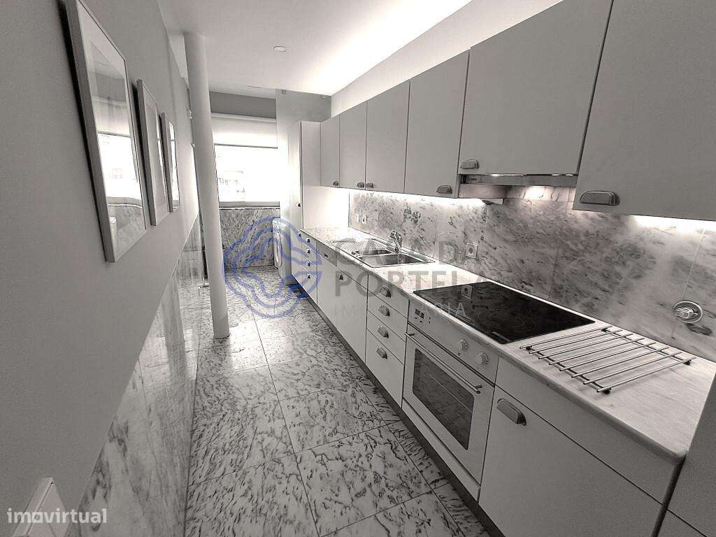 Arrendamento apartamento T1 mobilado e equipado, garagem, varanda, em - Grande imagem: 5/14