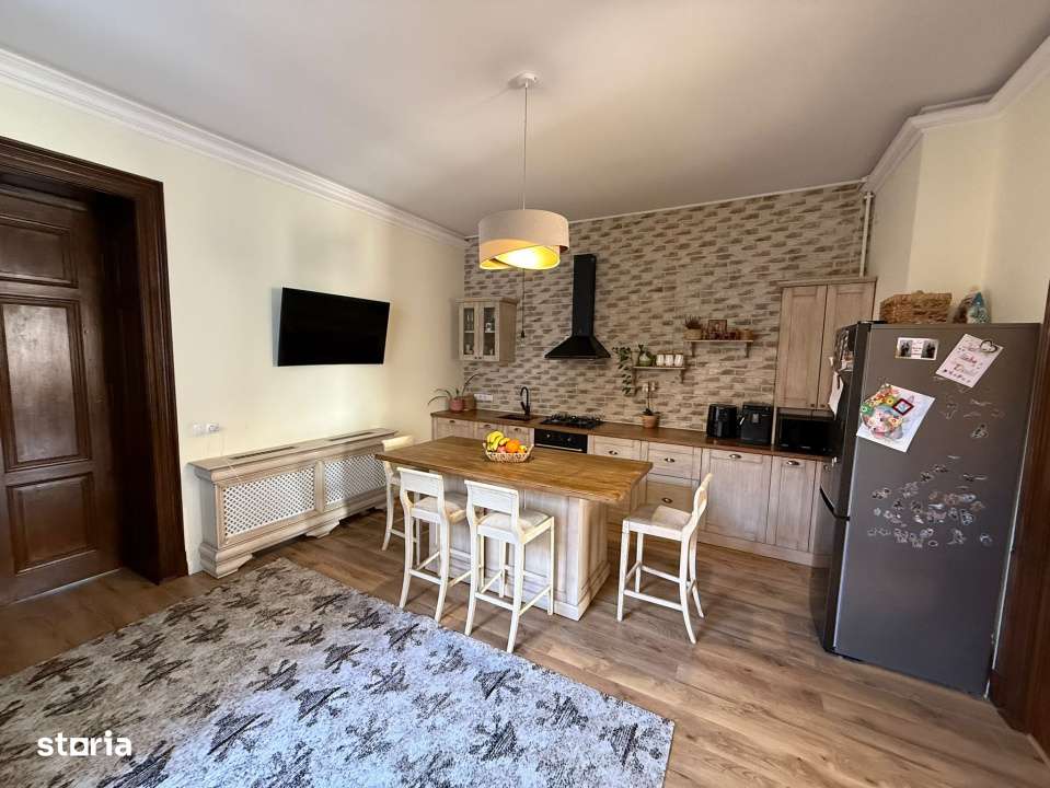 Casa de vanzare! Reghin zona centrala. - Imagine principală: 2/12