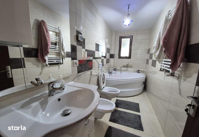 Apartament 3 camere, loc de parcare- Capat CUG-1