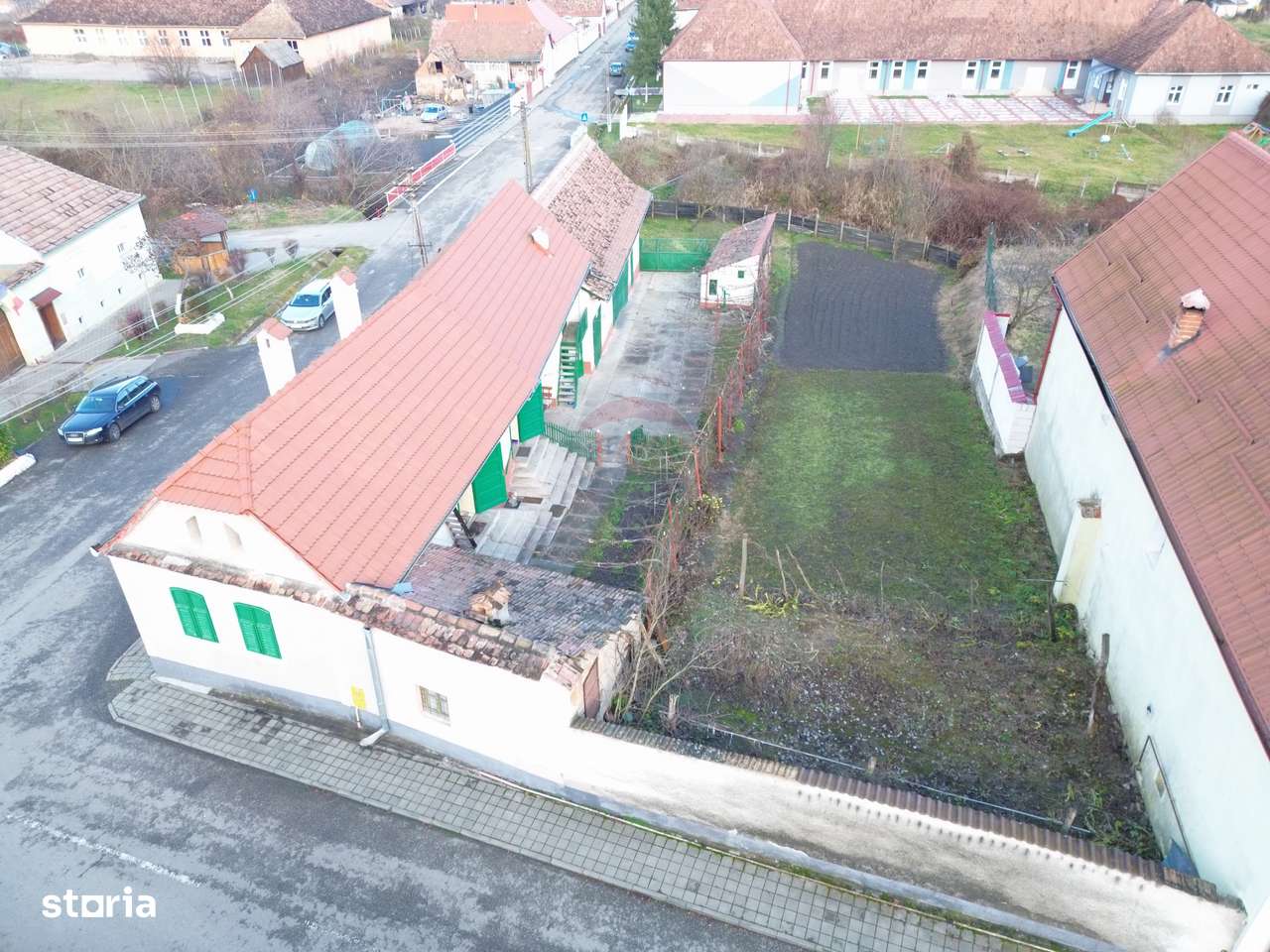 Casă / Vilă cu 4 camere de vânzare-3