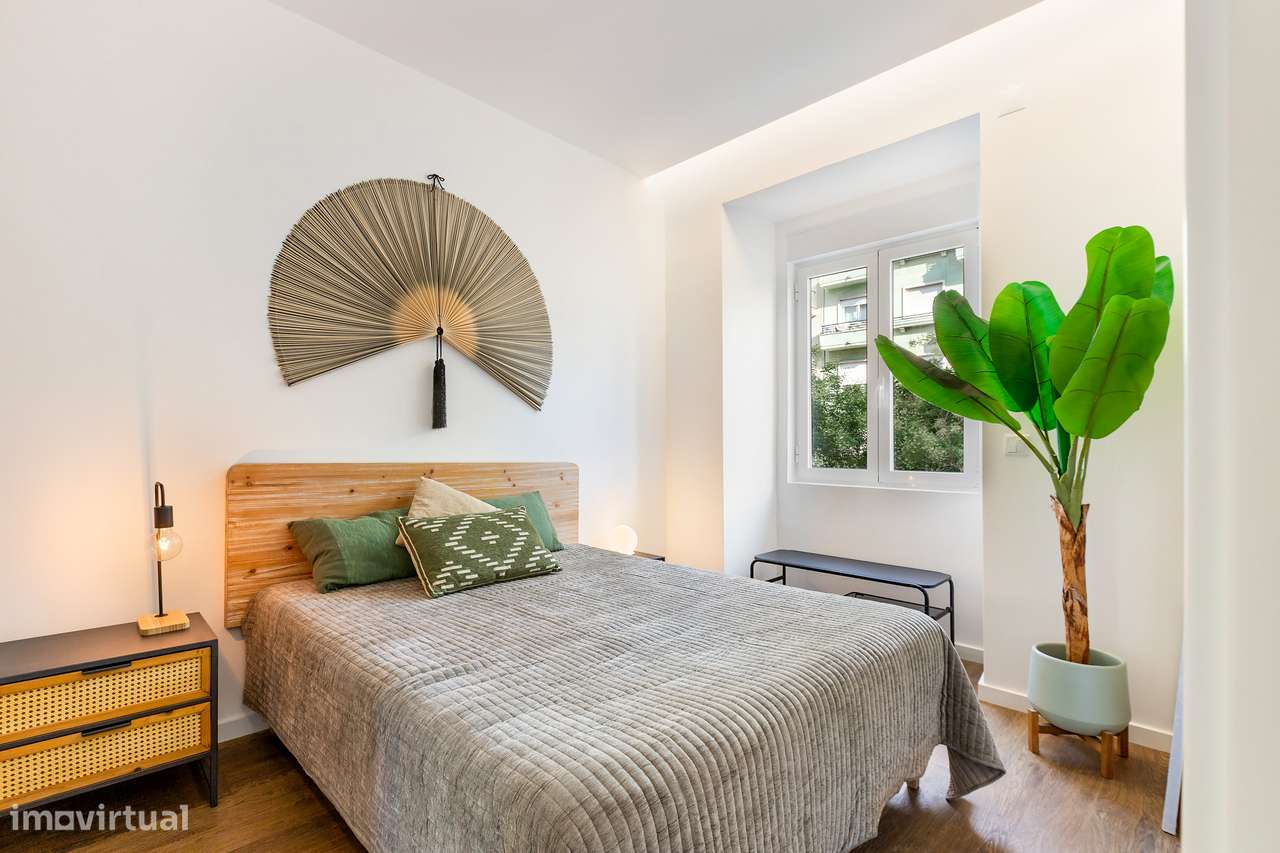 Apartamento T3 Totalmente Remodelado | Penha de França-16