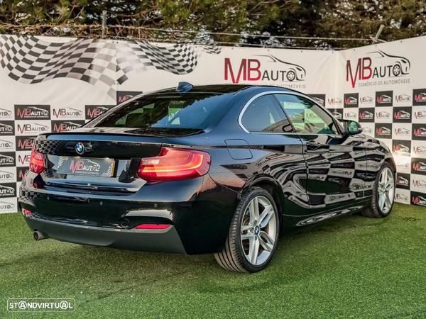 BMW 220 d Pack M - 10