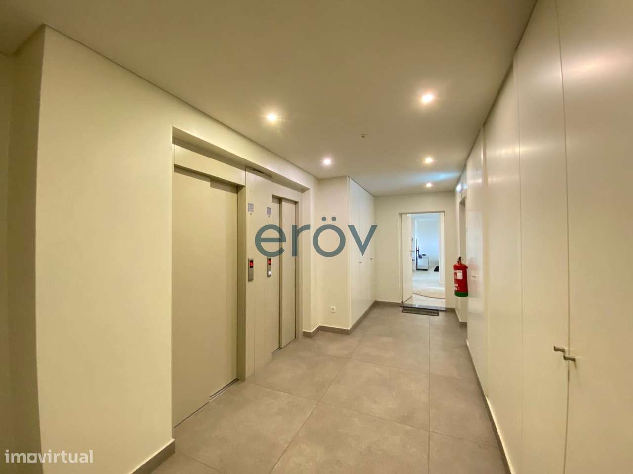 Apartamento T3+1 em Santa Marinha - Vila Nova de Gaia-16