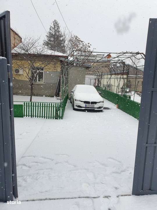 Rahova - Teren 458 mp - Constructie Demolabila - 0% Comision - Imagine principală: 2/9