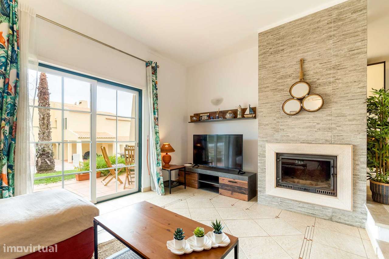 Apartamento térreo T2 na Galé-6