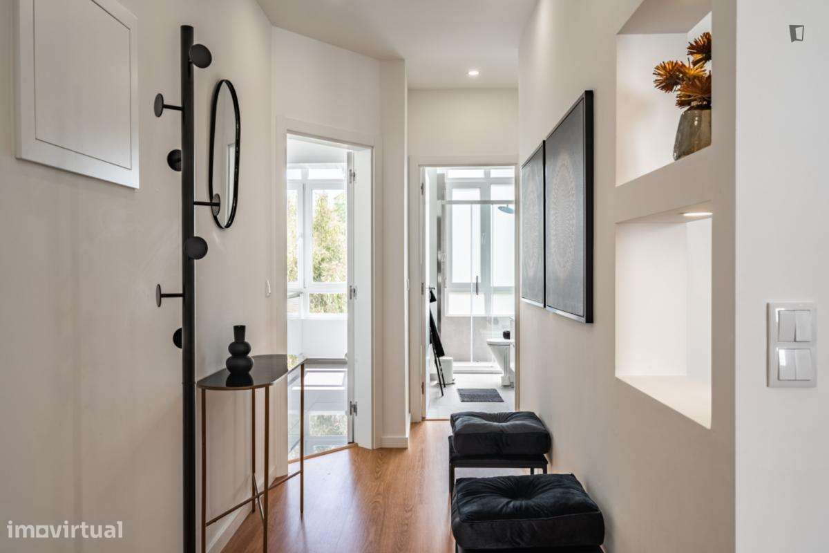 Apartamento com 2 quartos - localizado em Sete Rios Lisbon - Grande imagem: 2/7