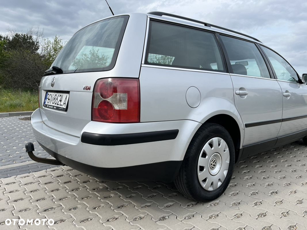 Volkswagen Passat 1.9 TDI Trendline - 9