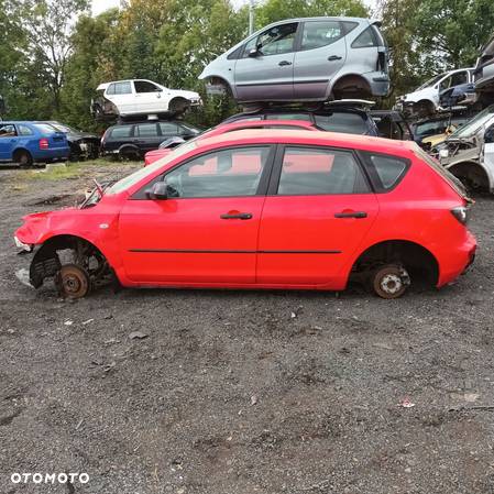 MAZDA 3 PÓŁKA BAGAŻNIKA - 2