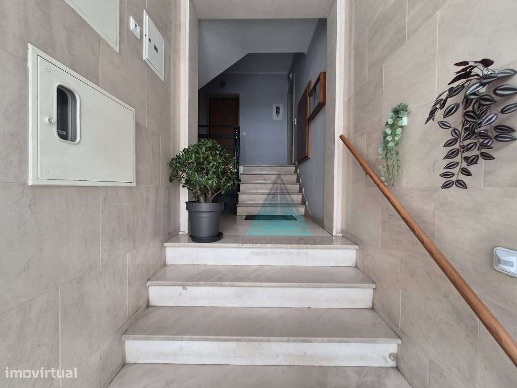 Apartamento T2 em Qta Vale Flor de Baixo, Feijó-21