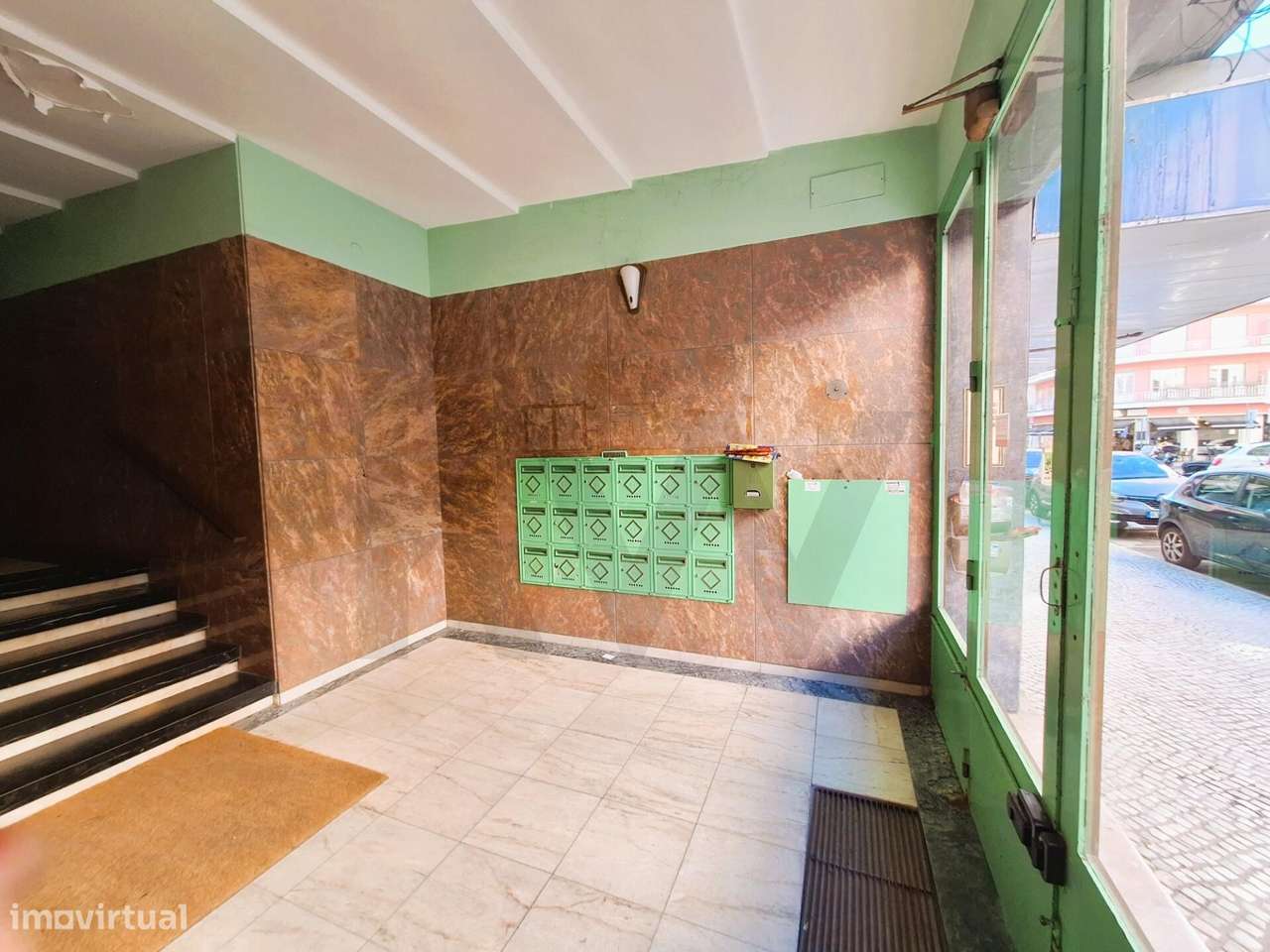 T1 | Arroios | Praça do Chile | Para renovação | Prédio com elevador-1