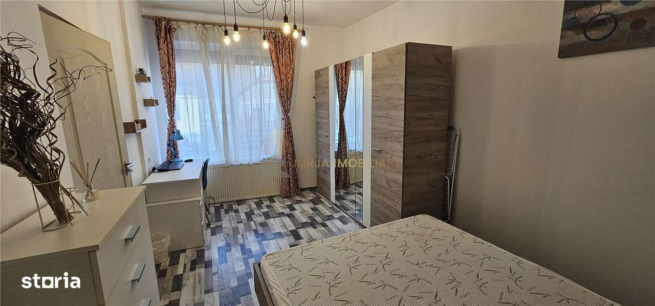 CASA 5 CAMERE 120 MP  ZONA UMF  CURTE 95 MP - Imagine principală: 4/19