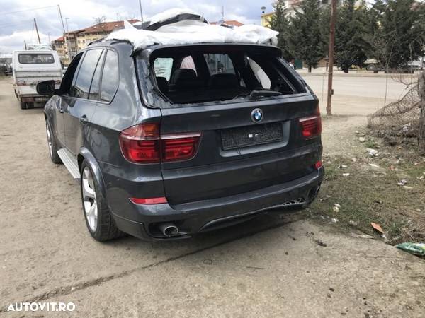 Dezmembram bmw x5 e70 4.0d din 2012 - 4