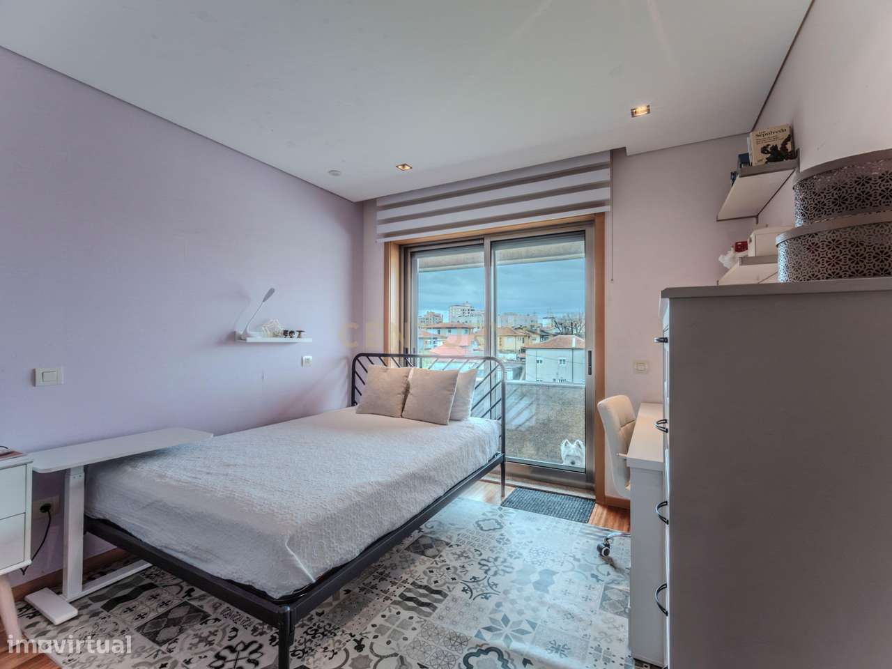 Luminoso T3+1 com Escritório e Varandas – Canidelo, Gaia-26