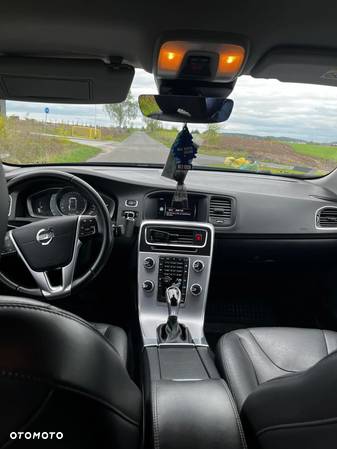 Volvo S60 D2 Drive-E Momentum - 13