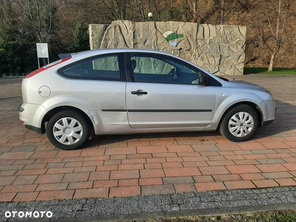 Ford Focus 1.4 16V Ambiente - 6
