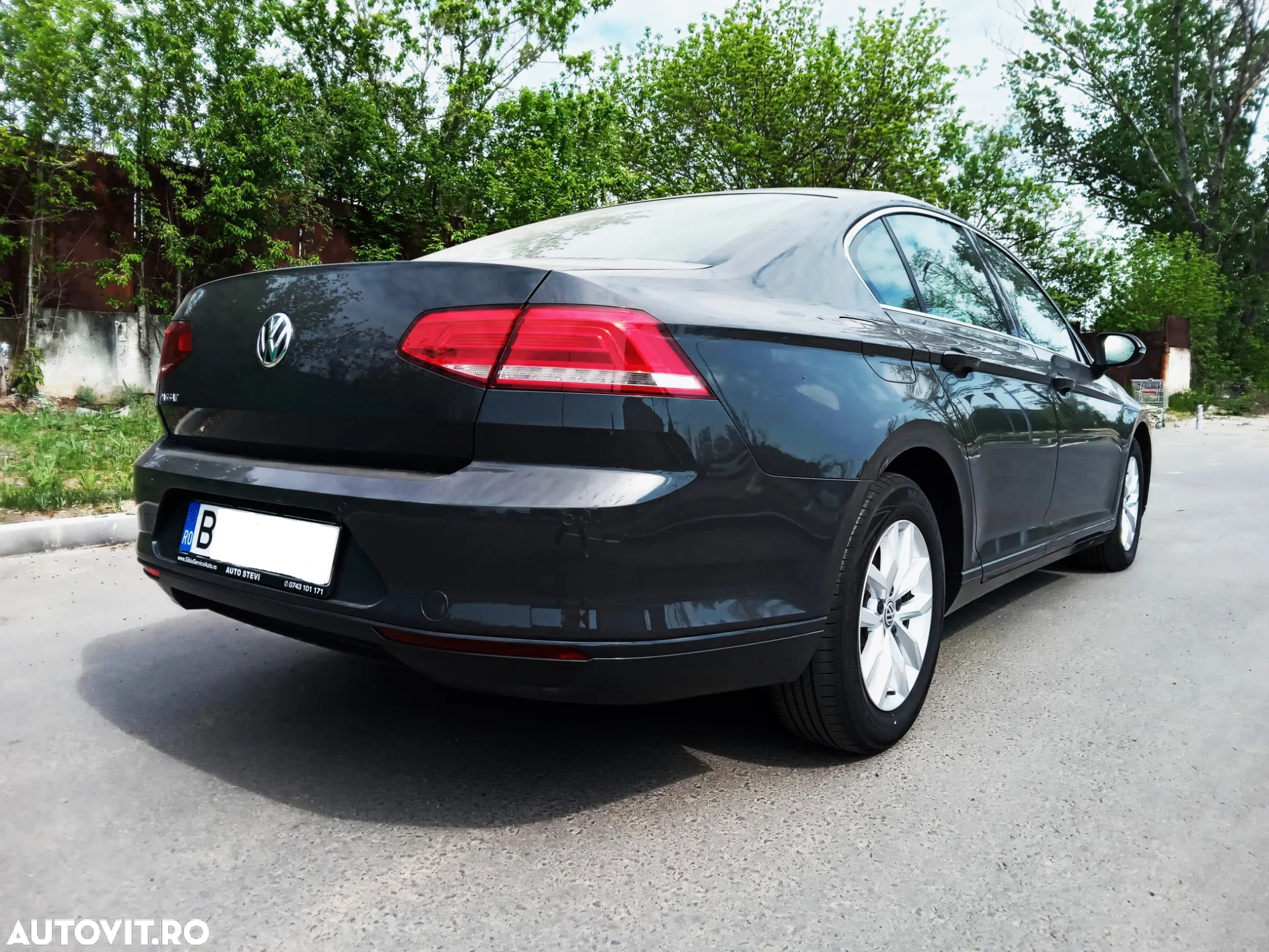 Volkswagen Passat Variant 2.0 TDI Trendline - 4