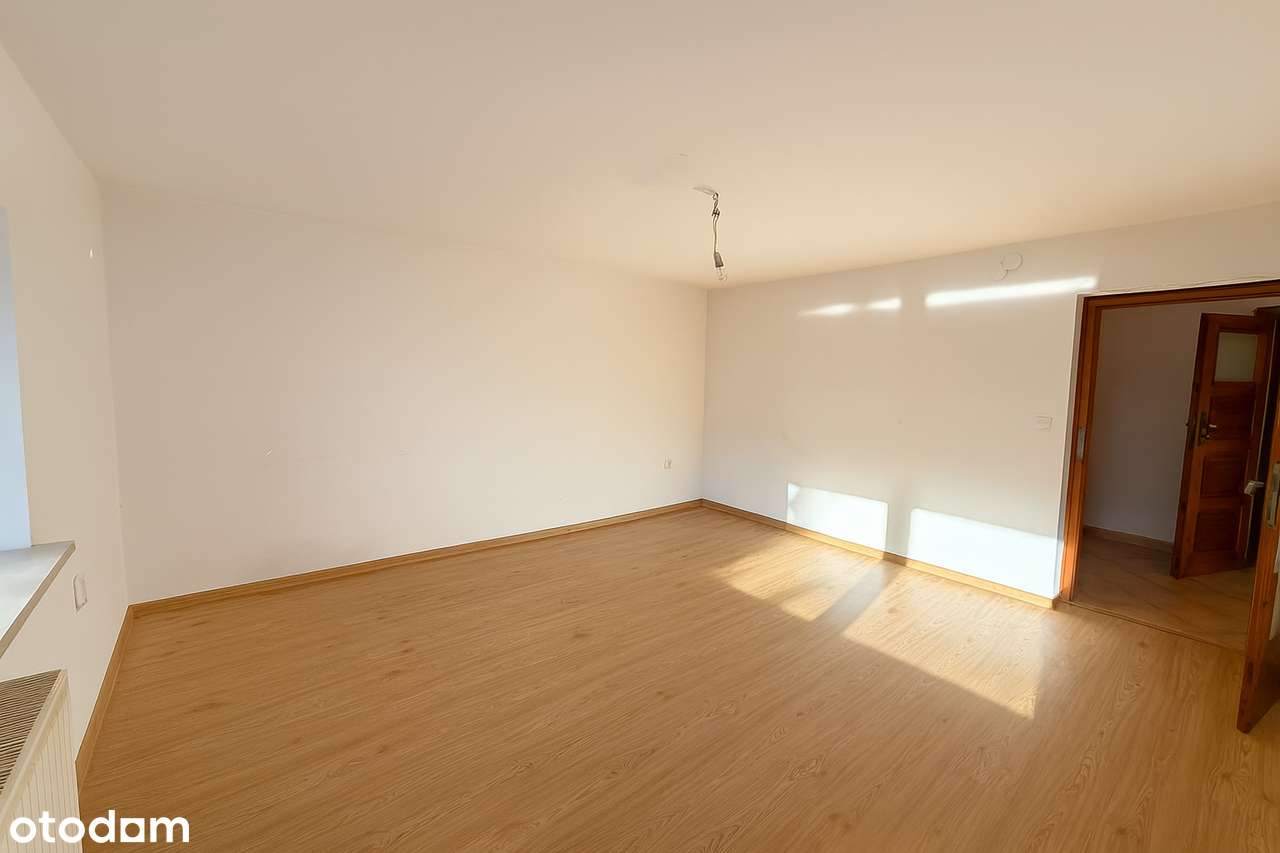 Dom wolnostojący z czterema kondygnacjami, garażem oraz działką-15