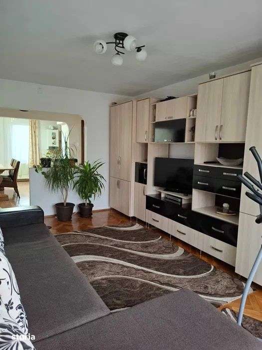 Tudor - Vanzare ap. 3 camere + garaj - Str. Rodniciei - Imagine principală: 1/8