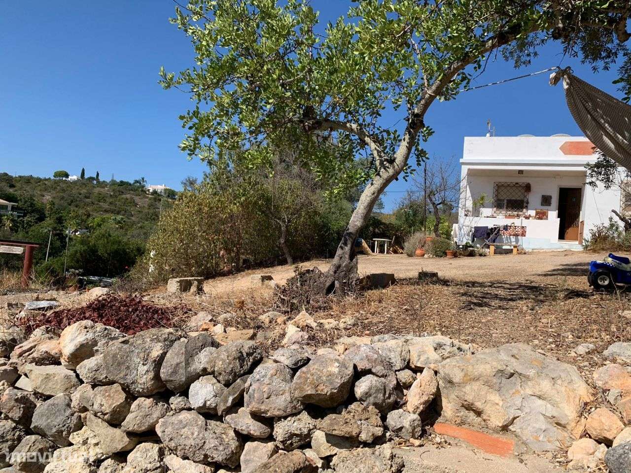 Terreno Urbano, com 3 artigos, Colmeal-51