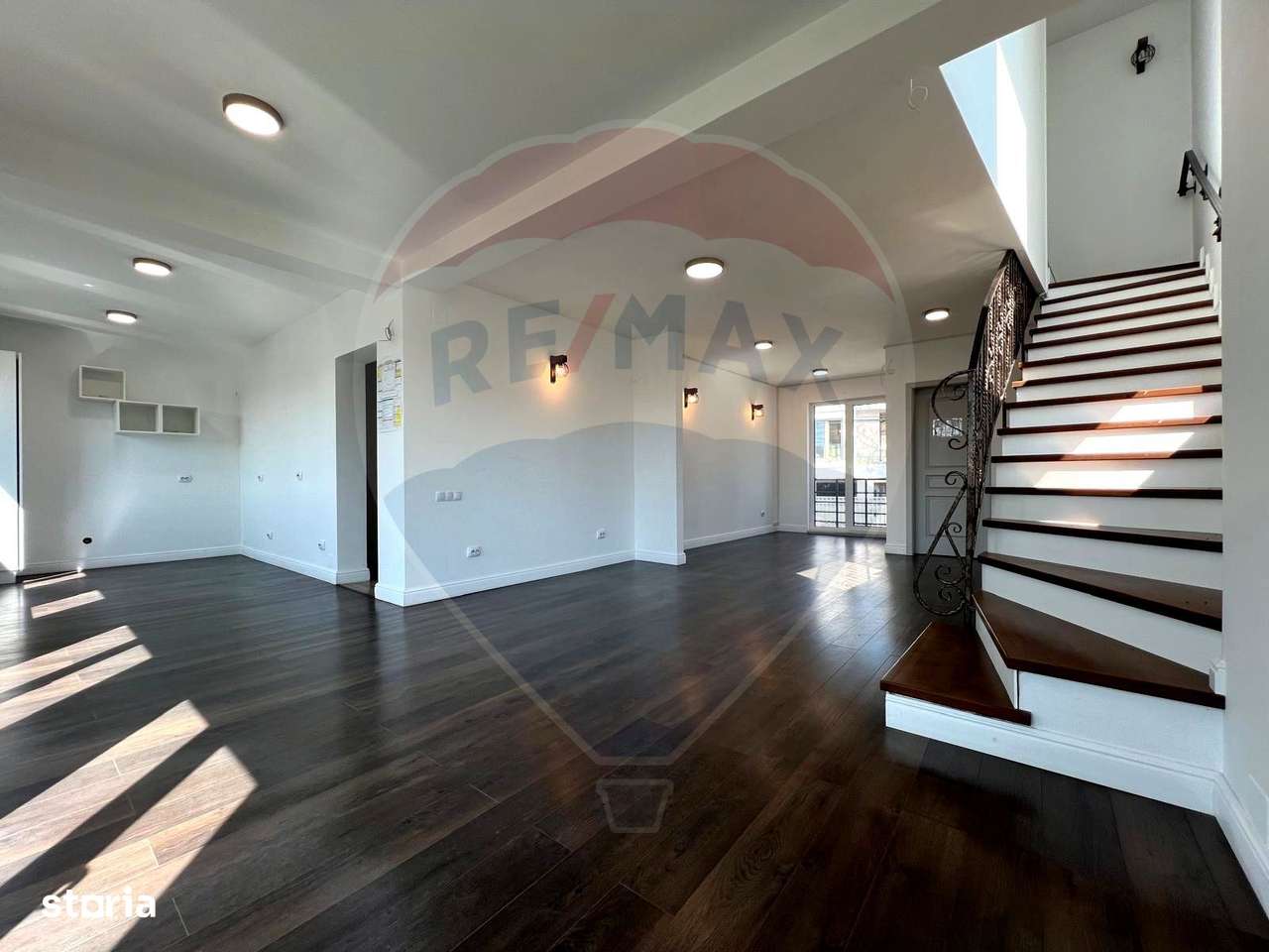 Vilă de închiriat în zona Gruia, pretabilă birou & rezidențial - Imagine principală: 4/17