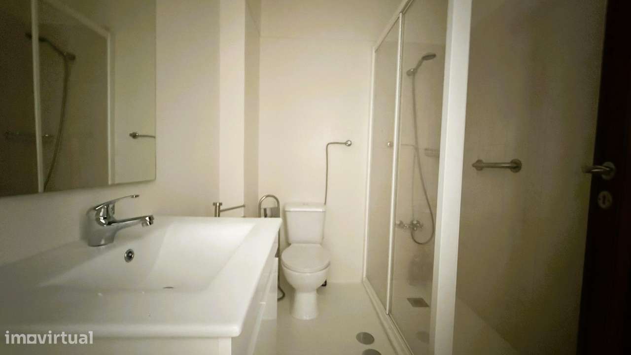 Apartamento T1+2 (Centro Póvoa de Varzim)-12