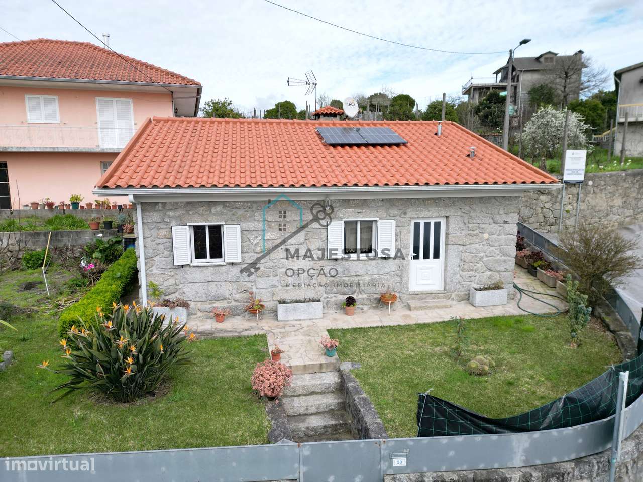 Moradia T3 em Pedra Restaurada com Jardim — Vilela, Póvoa de Lanhoso - Grande imagem: 3/29