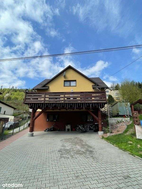 Piękny dom z dużym tarasem, dostępny od zaraz!-15