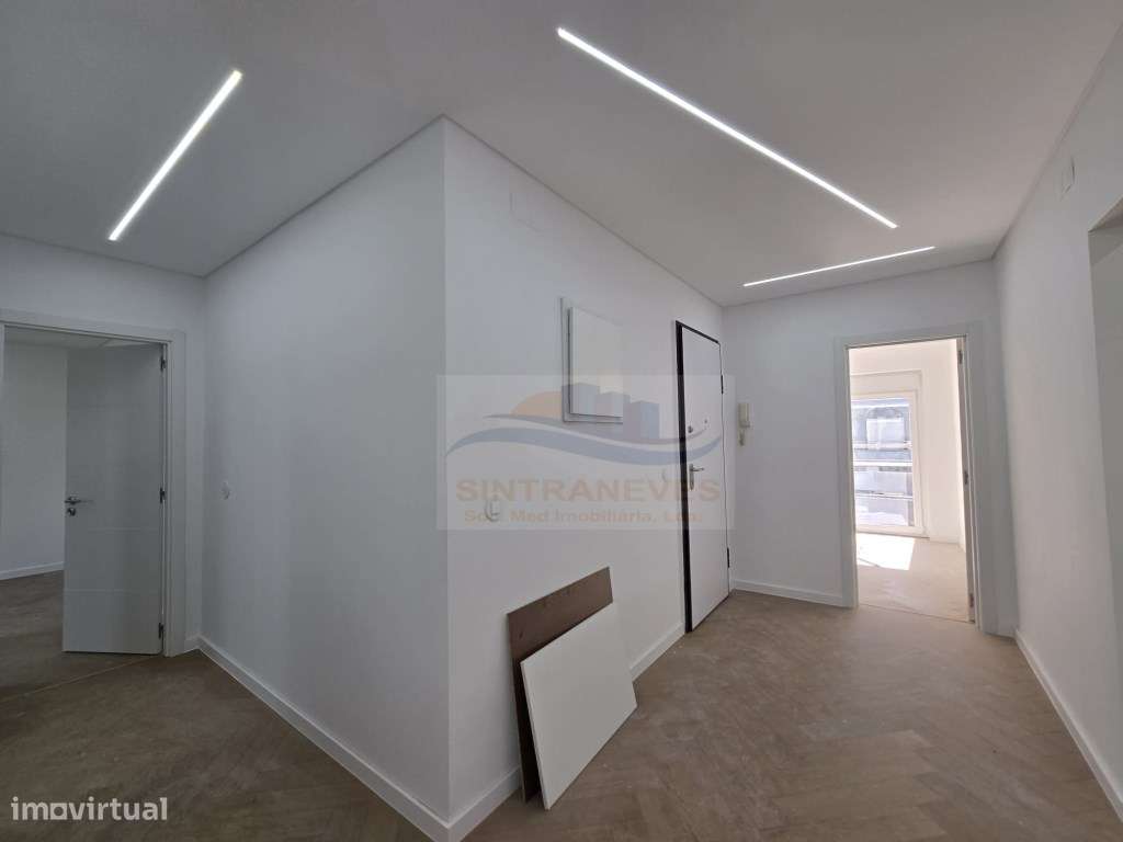 T3 Junto á Urbanização Vila Chã, com 2 WCS e Varandas - Totalmente ...-19