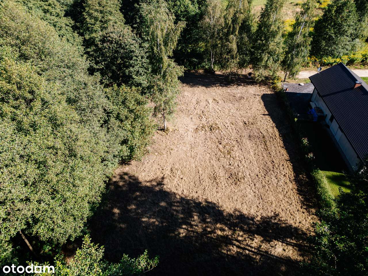 Działka w Rogożnej z mediami i pięknym widokiem na las.-0