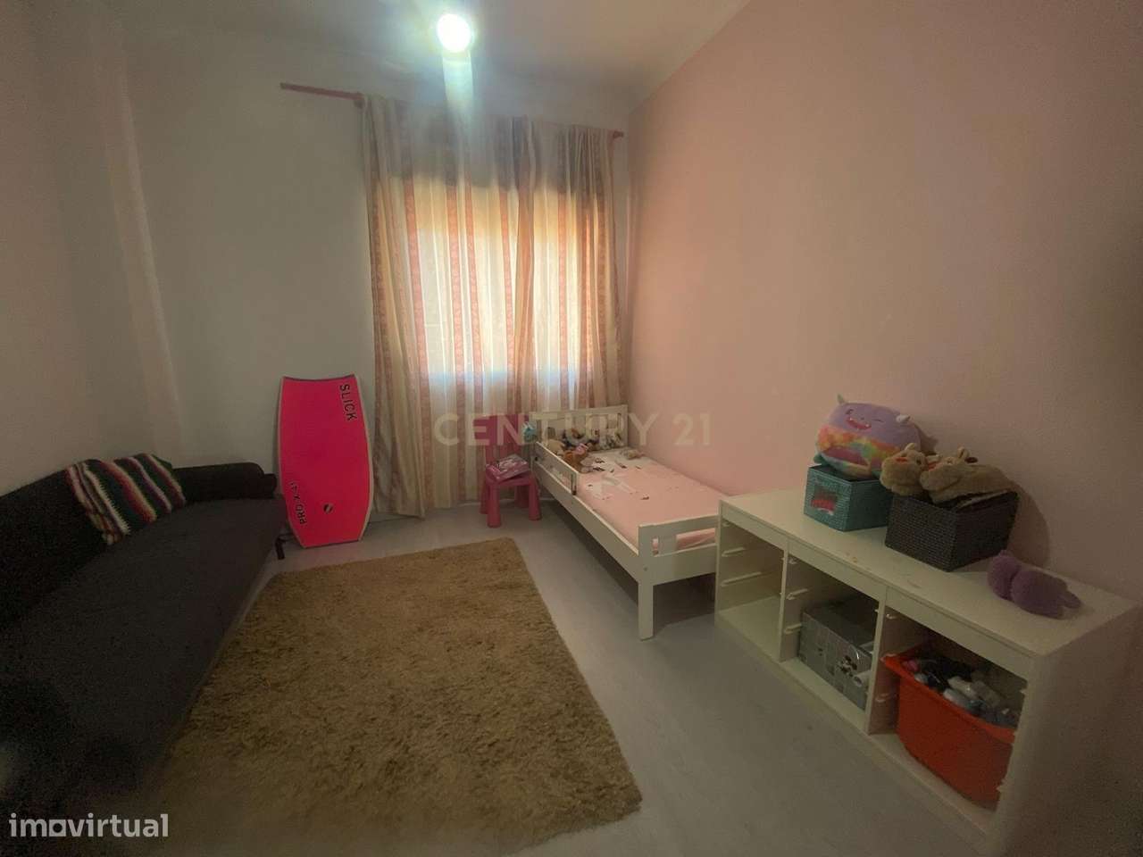 Apartamento T2 com Vista Panorâmica em Barreiro-18