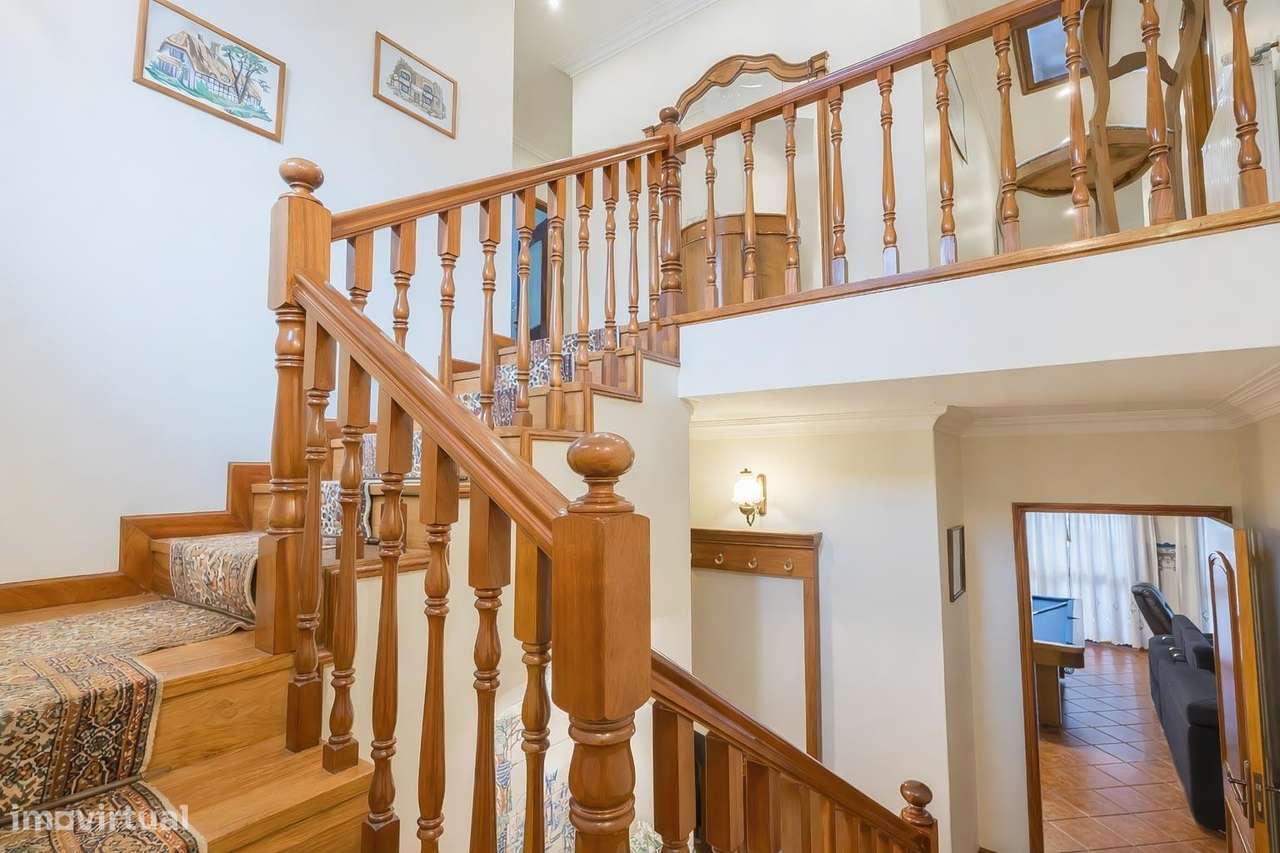 Moradia T4 exclusiva | Piscina| Zona Agrícola | Junto à Praia-30