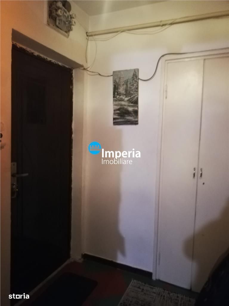 Podu Ros - Tudor Vladimirescu, apartament 2 camere decomandat, fara ri