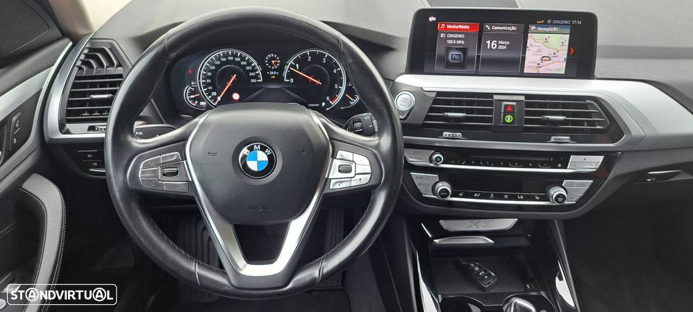 BMW X3 30 d xDrive Line Luxury - 12