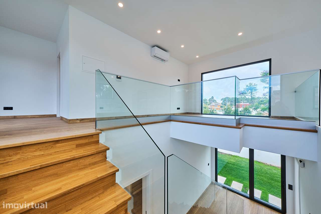 Moradia Isolada com piscina, Verdizela, Seixal-12