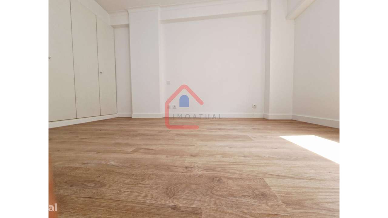 Apartamento T3 em Benfica-18