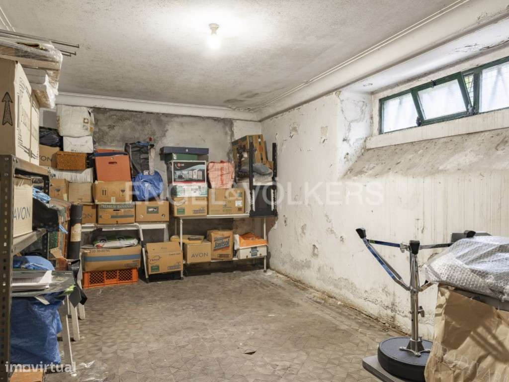 Moradia Isolada com Terreno de 1.300 m² em Alvalade-31