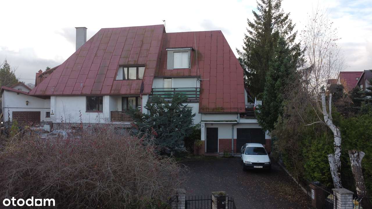 Interesujący dom w bardzo dobrej lokalizacji!-16