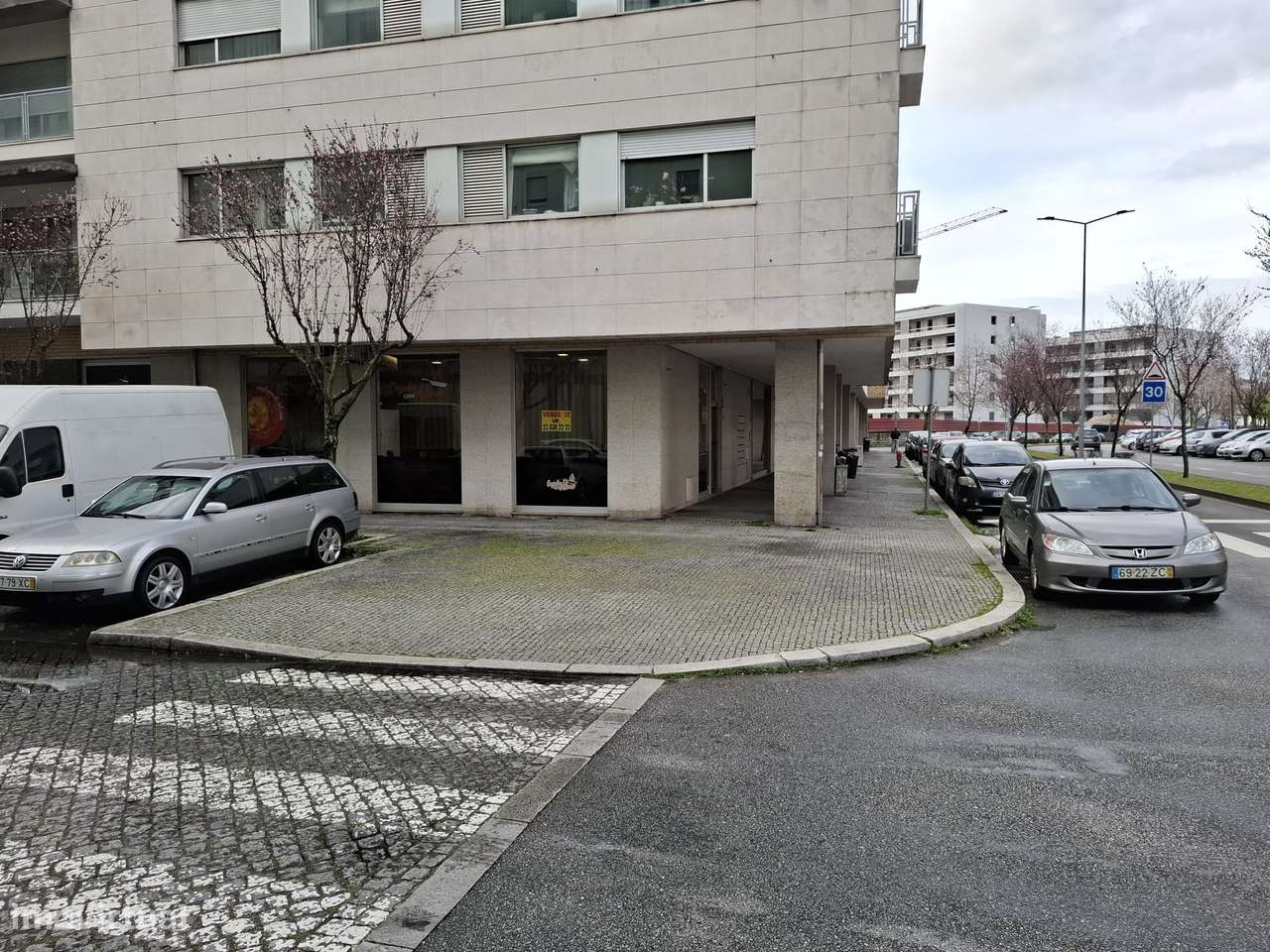 TRESPASSE de Café Restaurante - ao Polo Universitário / H.S.João - Grande imagem: 4/15