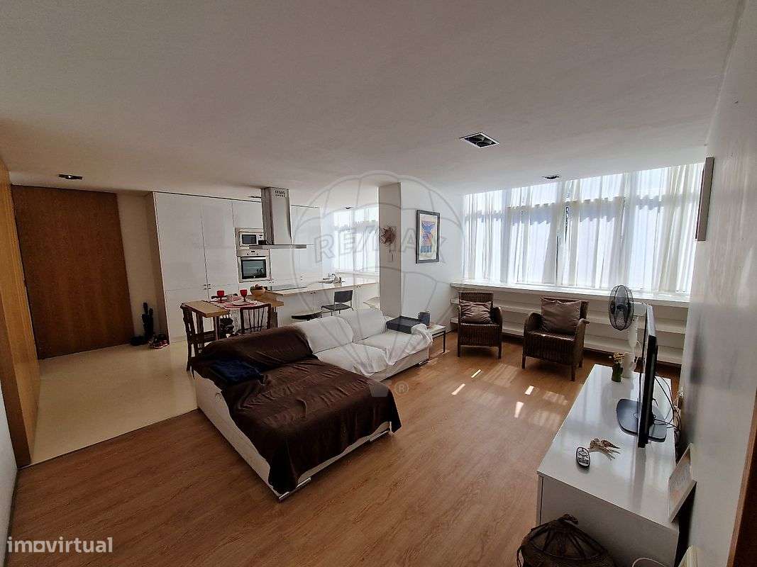 Apartamento T2 para arrendamento - Grande imagem: 2/17