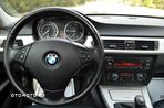 BMW Seria 3 320d xDrive - 17