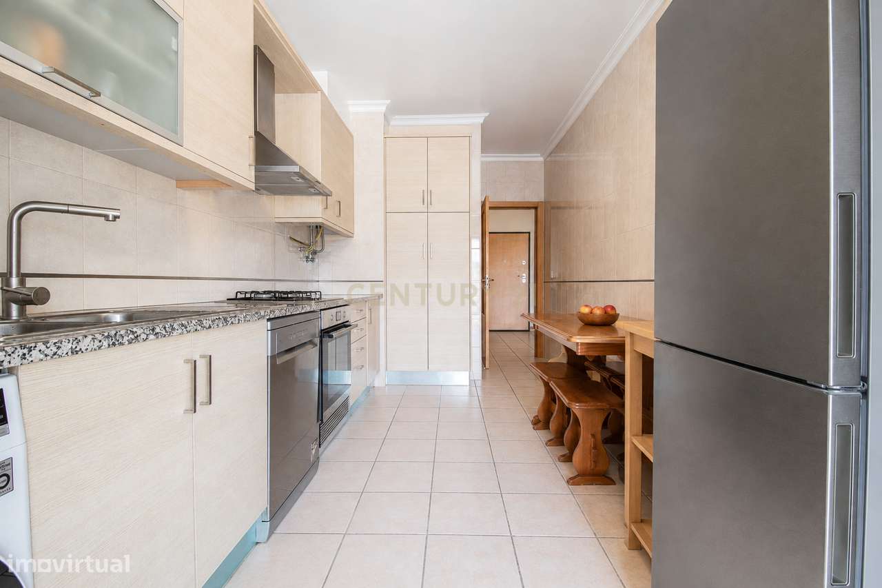 Apartamento T3 com garagem dupla na Estrada de Mira – Figueira da Foz-8