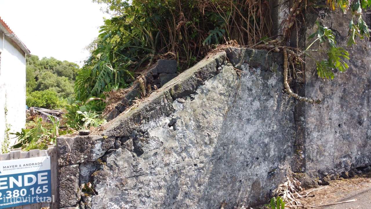 Ruina para reconstrução em Sao Roque do Pico-23