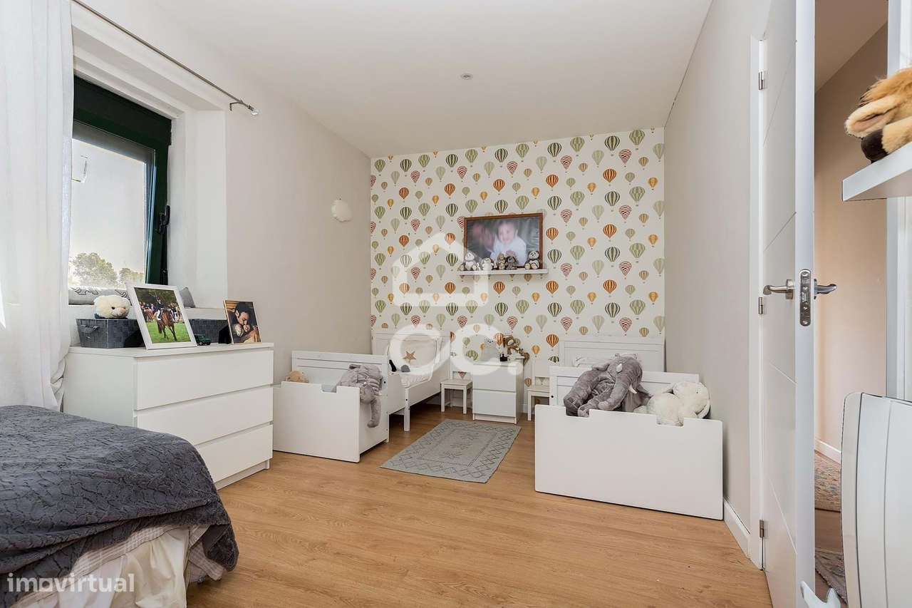 Palacete de inspiração neoclássica francesa com jardim botânico de Jea-49