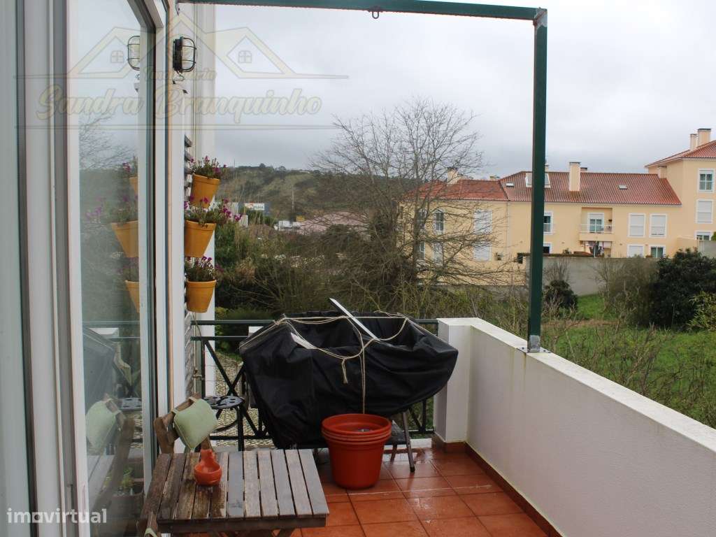 Apartamento T2 com garagem a 10min da praia-34