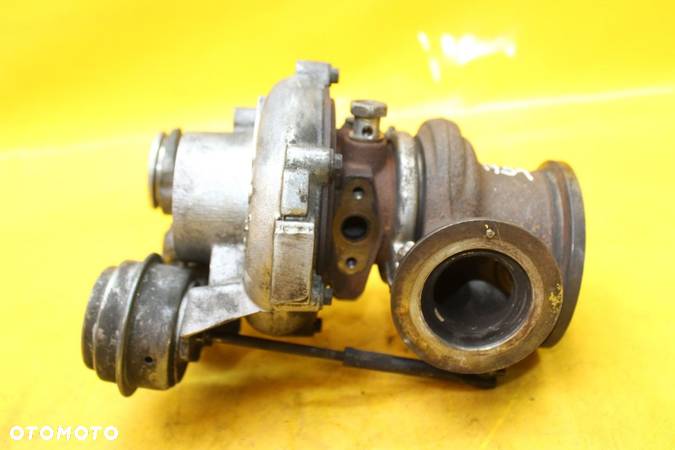 TURBO TURBINA X5 X6 F07 F01 F10 4.4 BT 4571543A - 11