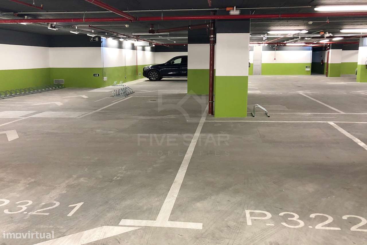 T2  | Condomínio de Luxo | Lisboa Centro | Av Duque de Loulé-25