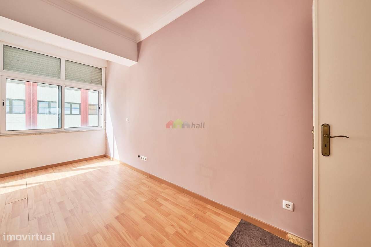 Apartamento T3 com 2 Wc´s e arrecadação-7