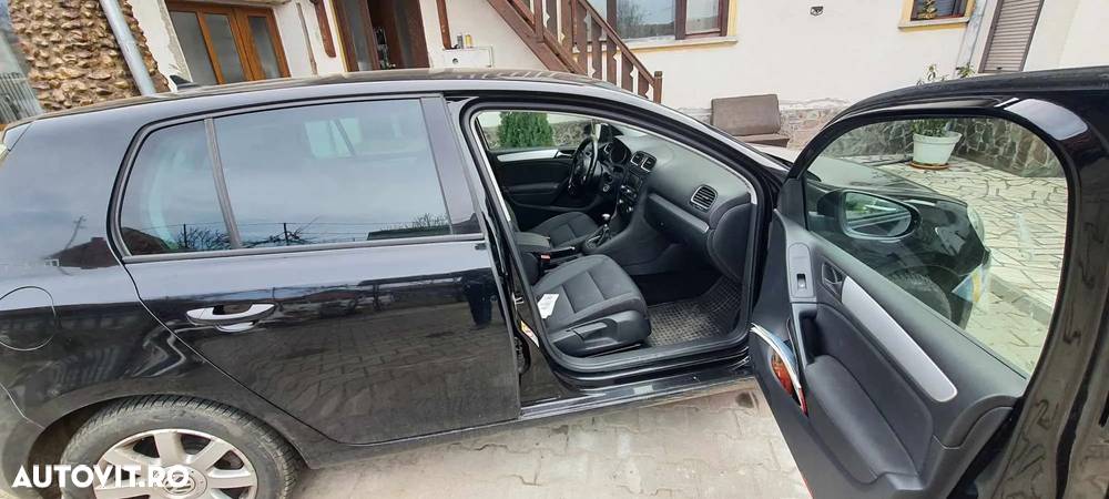 Volkswagen Golf 1.6 TDI DPF Highline - 2