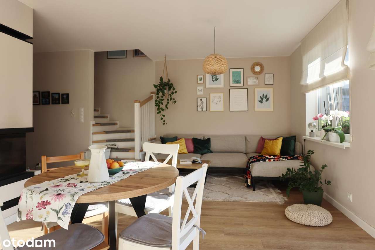 Skrajny dom szeregowy 131 m² | 5 pokoi | Rumia | garaż | fotowoltaika