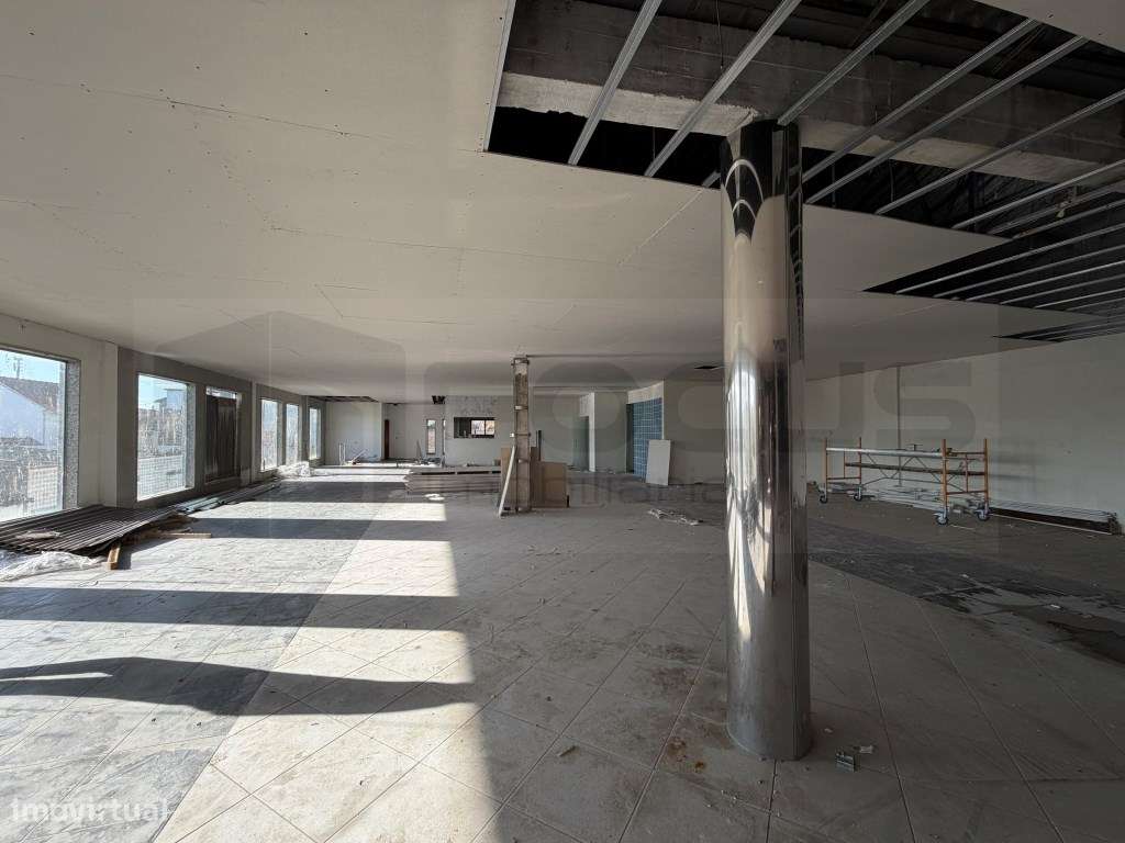 Armazém para comercio e serviços - Aveiro - Grande imagem: 2/11